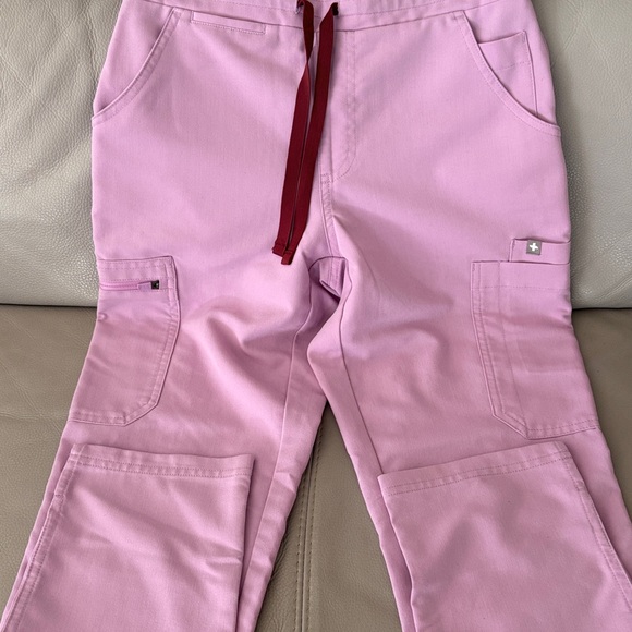 Figs Lilac Dawn Scrub set - Picture 3 of 4